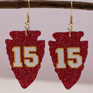 NWT🏈Arrowhead Dangle Earrings with Jersey Number 15 Lightweight Acrylic,Glitter